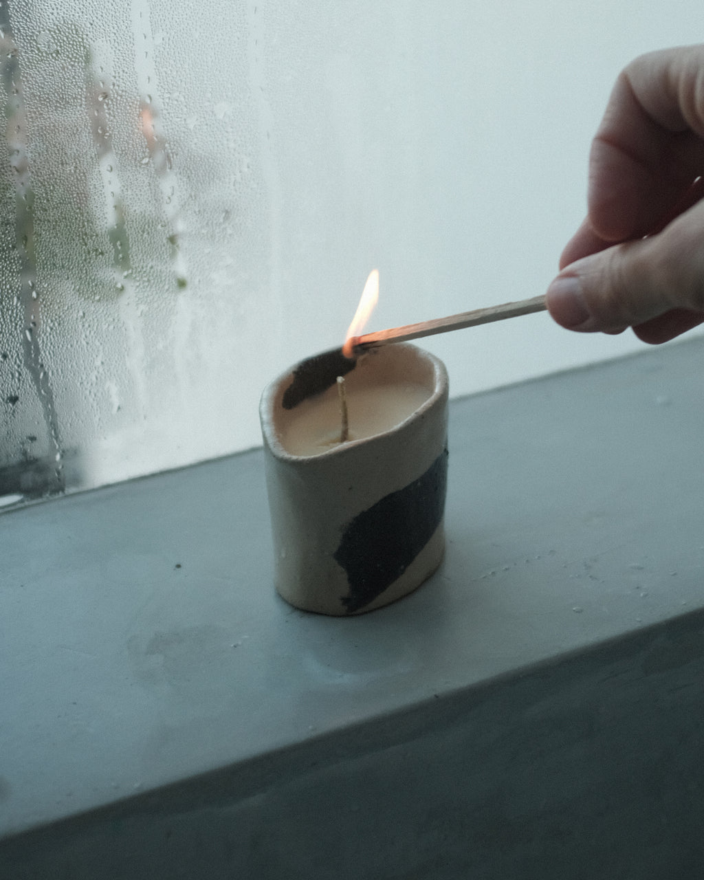 Body Oil Candle x Artist ANNA RIESS