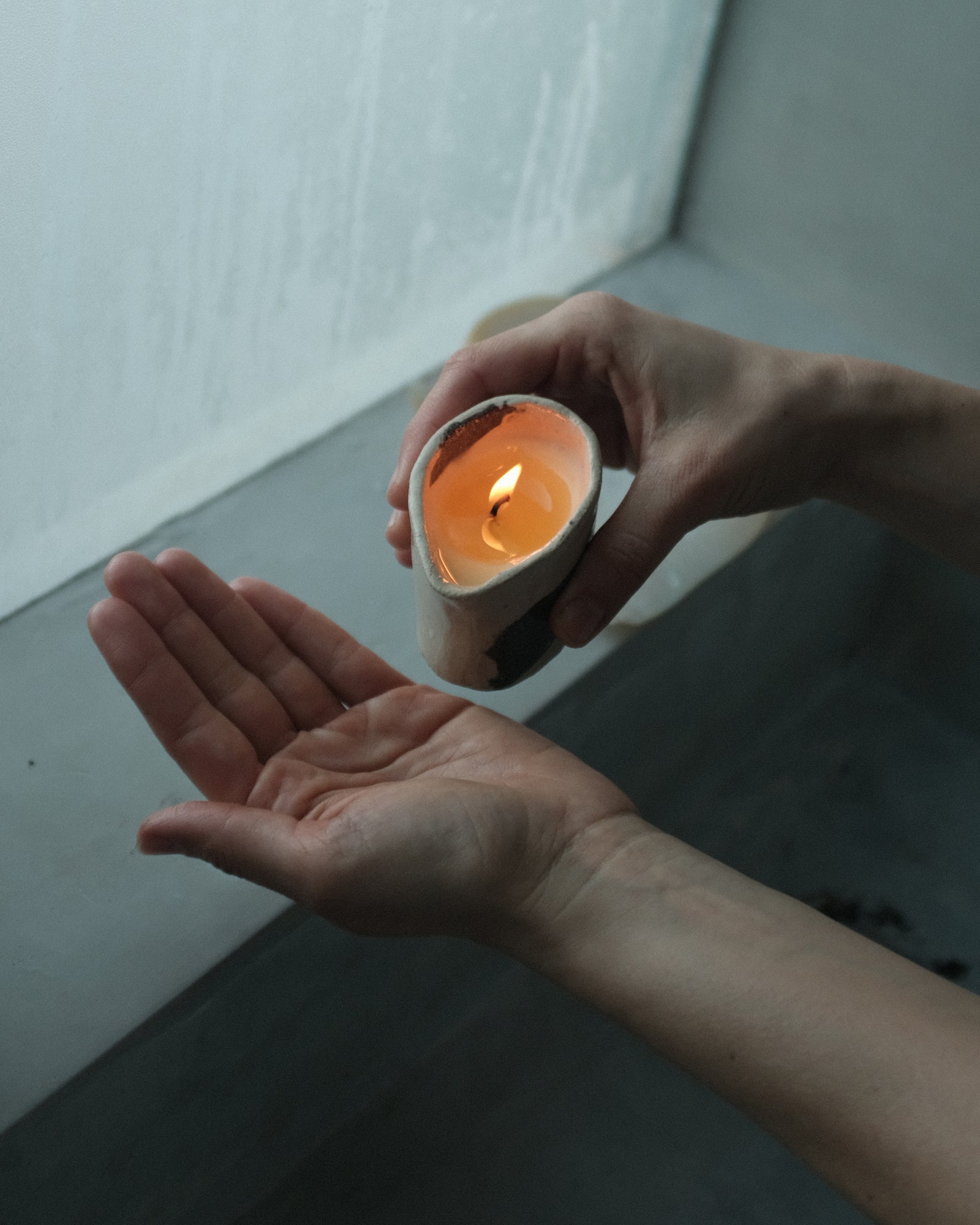 Body Oil Candle x Artist ANNA RIESS